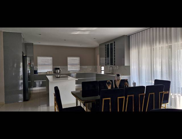 4 BEDROOM FREESTANDING FOR SALE IN SAVANNAH COUNTRY ESTATE
